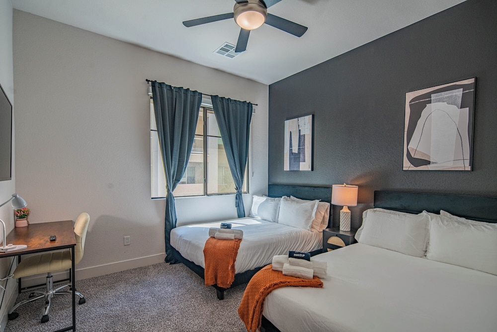 ROVE LIVING/KB - Scottsdale Grand