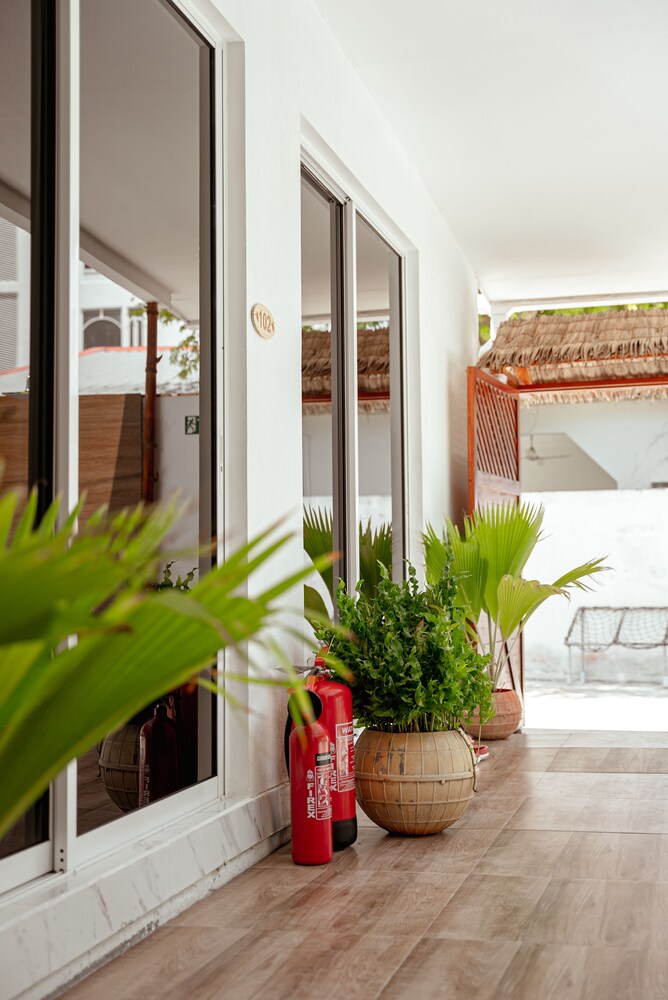 Holiday Crib photo 2