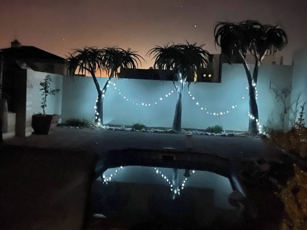 Whispering Waves - Serene Langebaan Getaway With Breathtaking Views
