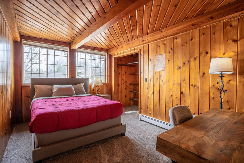 Fife Lake Retreat - Property Image 28