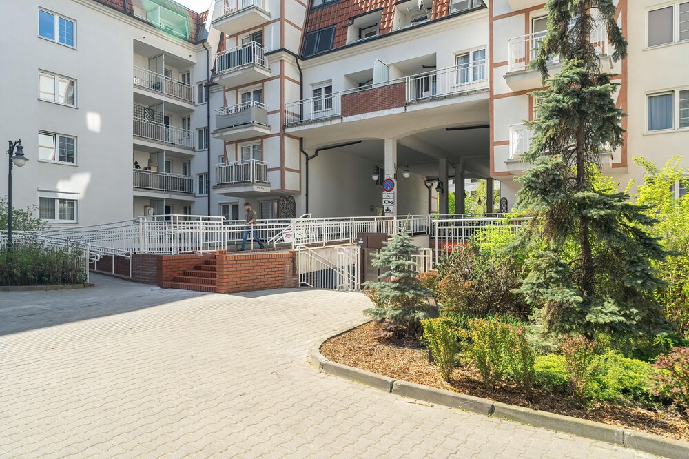 Apartment for Families by Renters view 5