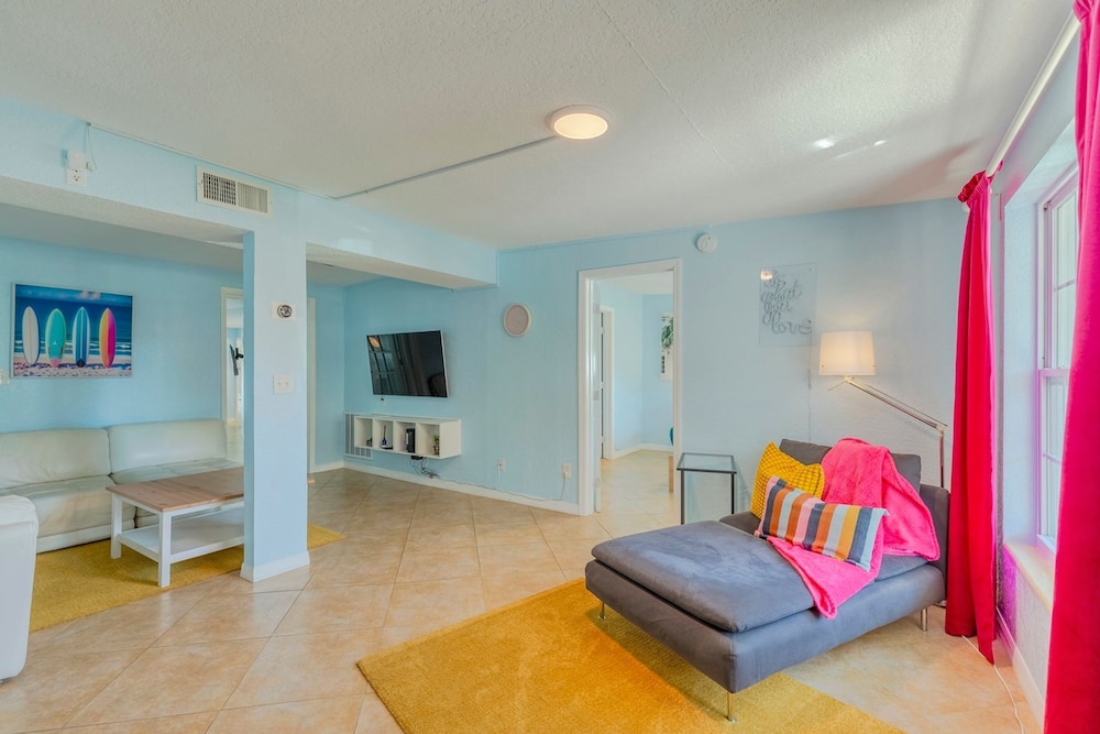 Tropical Paradise in Largo