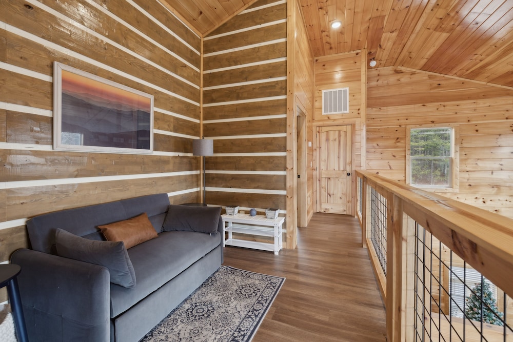 Big Bear Splash 2 Bedroom Cabin