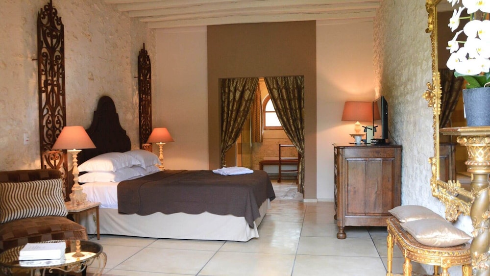 Les Loges de Saint Eloi view 5