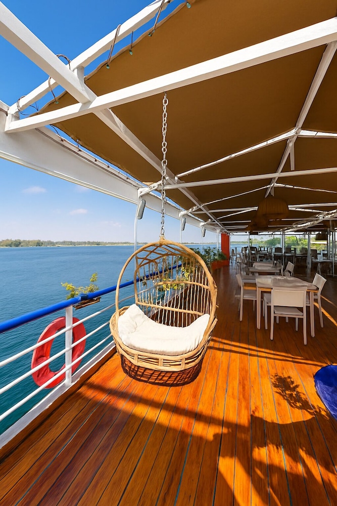 Nile Cruise Royal Adventure 2 every Wednesday from Aswan 3 nights and every Saturday from Luxor 4 nights.