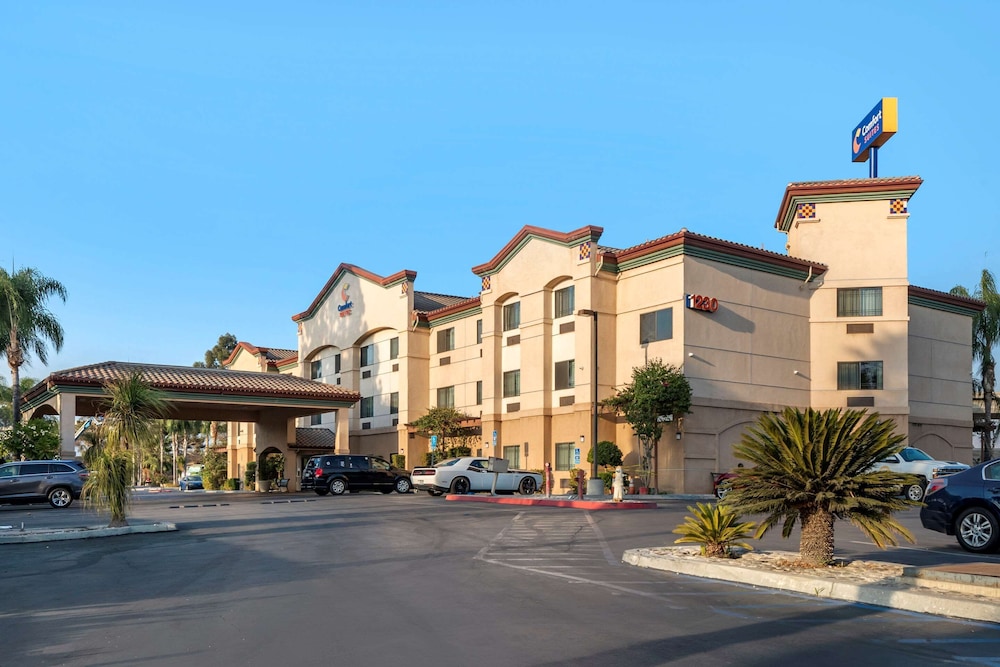 Redlands Vacations - Comfort Suites Redlands - Property Image 21