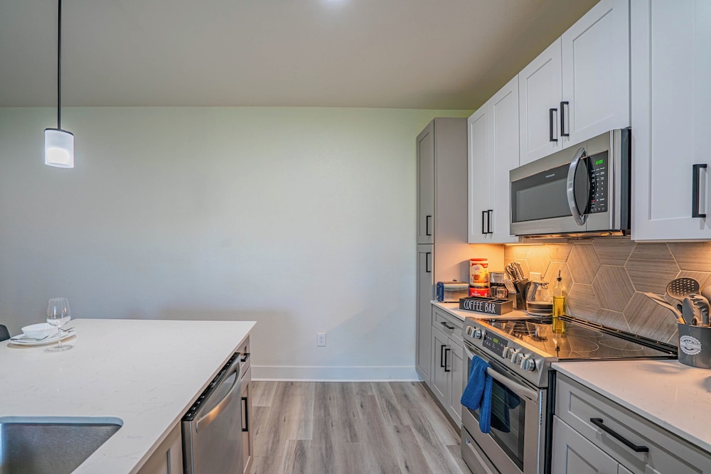 ROVE LIVING/KB - Zone Westgate