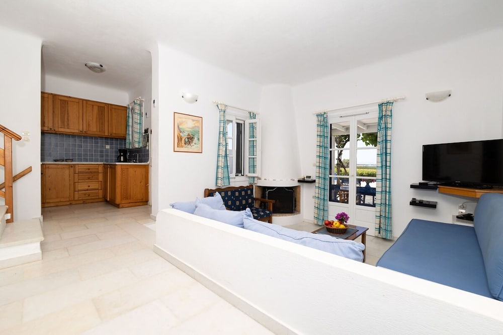 Angali TA 3 Bedroom Home 60m From Kastraki Beach