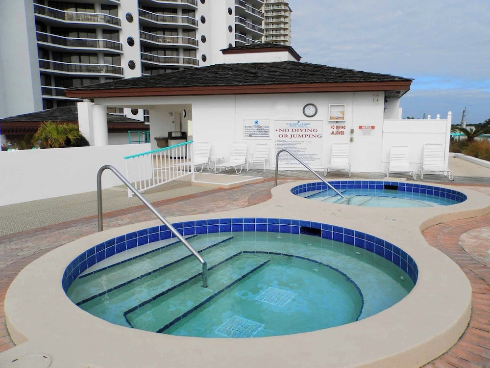 Surfside #1610 by Southern Vacation Rentals