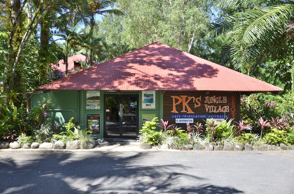 PKs Jungle Village - Hostel