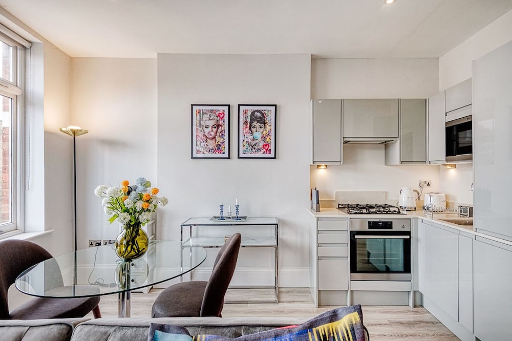 The Village Vixen- Hampstead Village - by Out of Office Lifestyle