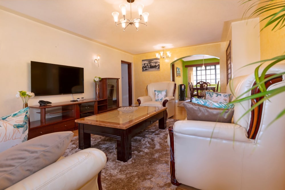 Bamboo Suites by Edmor suites photo 3