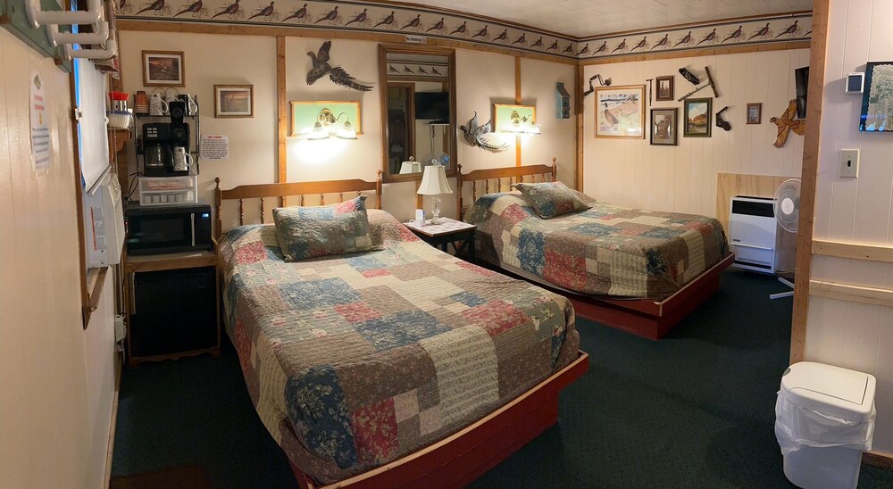 Cadillac Vacations - Birchwood Resort  Campground - Property Image 3