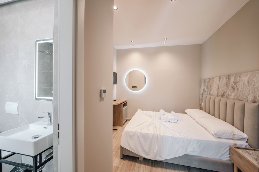 Trident Residence