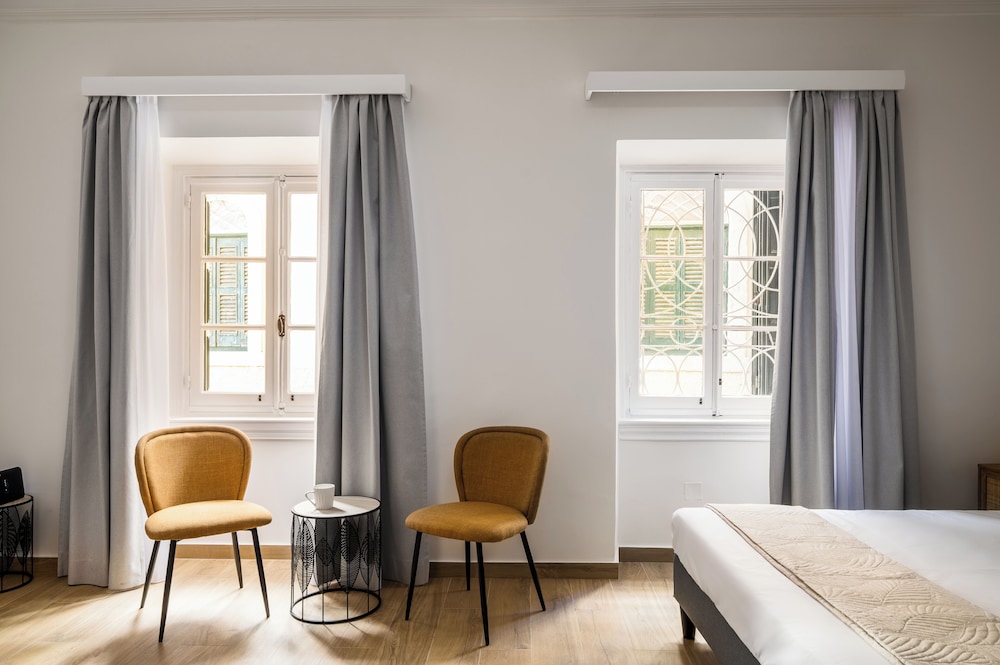 Casa Milonopoulos by Konnect, Studio & Main House