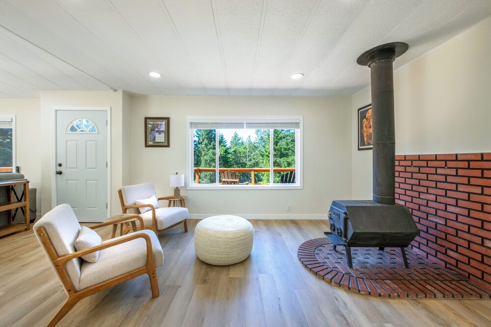Orchard Haven Combo 6 Bedroom Home by RedAwning