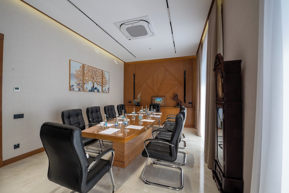 Consti Hotel Tashkent