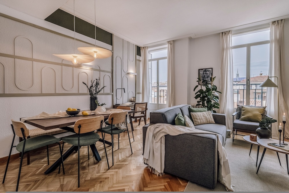 Chich - 2 Bedrooms and Balcony in Palacio