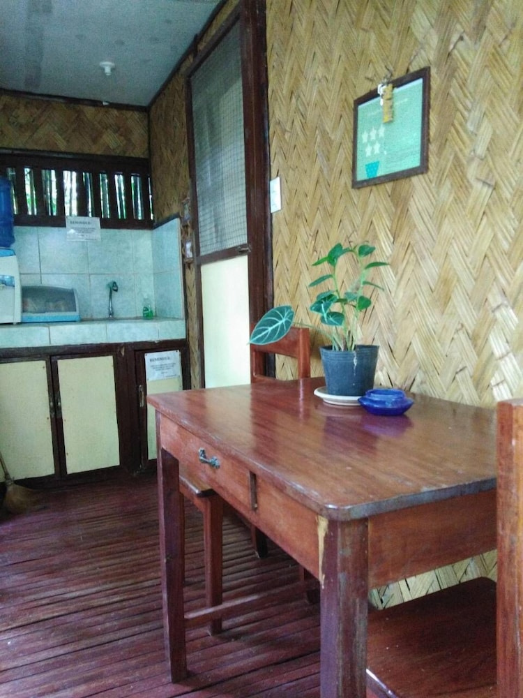 Nelly's Nipa hut