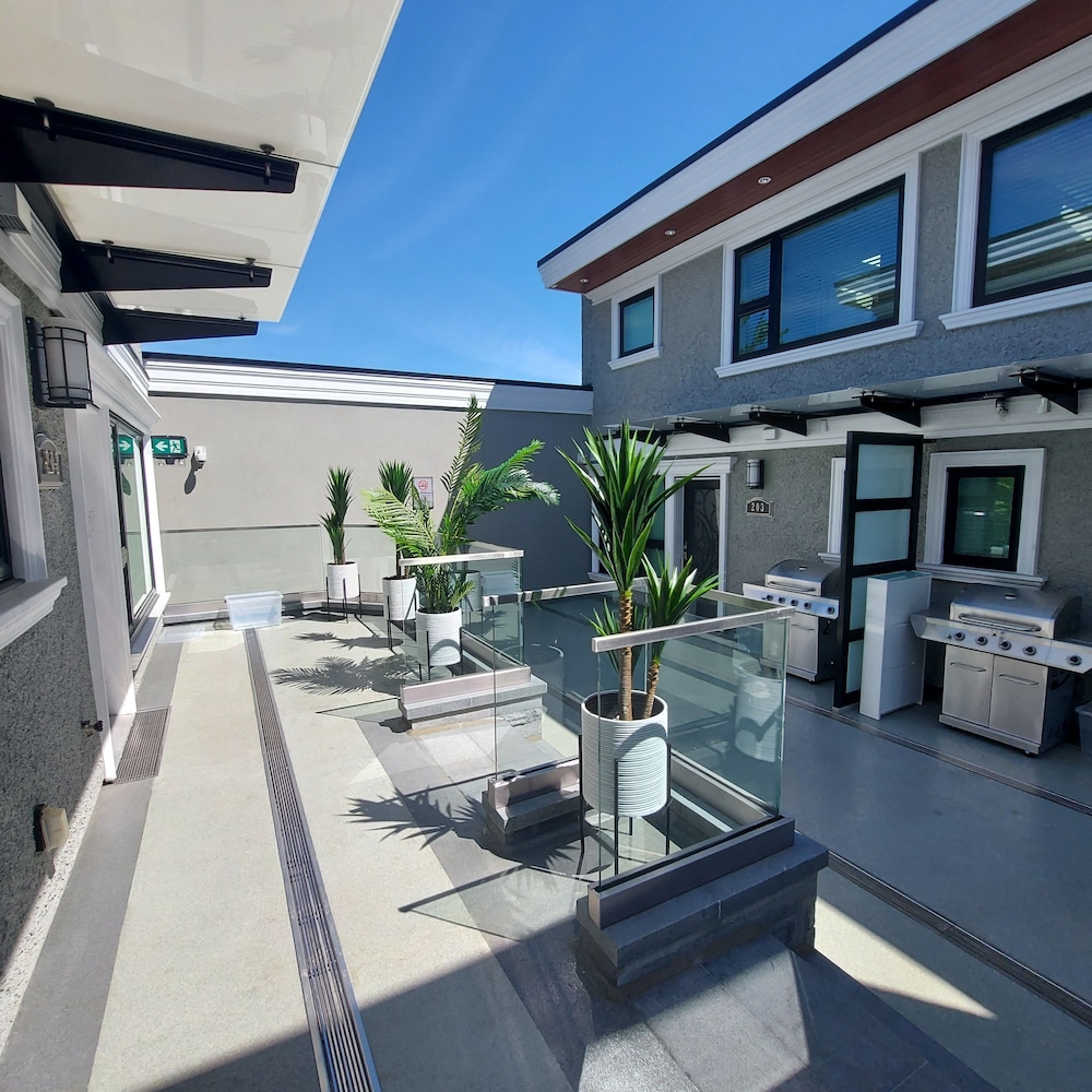 Sunset Mews Luxurious 3 Bed Townhouse