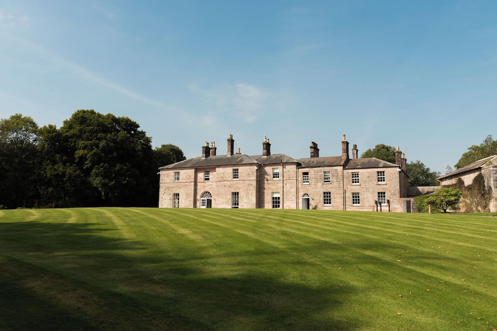 Dabton House