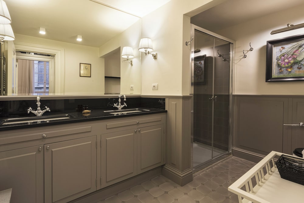 Rinascimento Privato by MMega