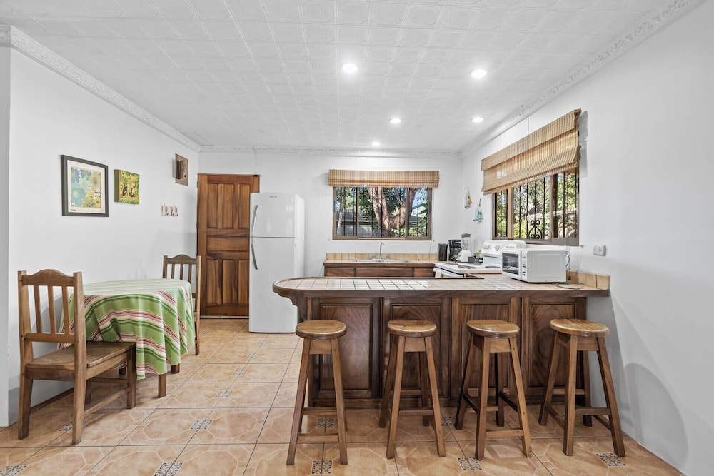 2-Bedroom House with Pool