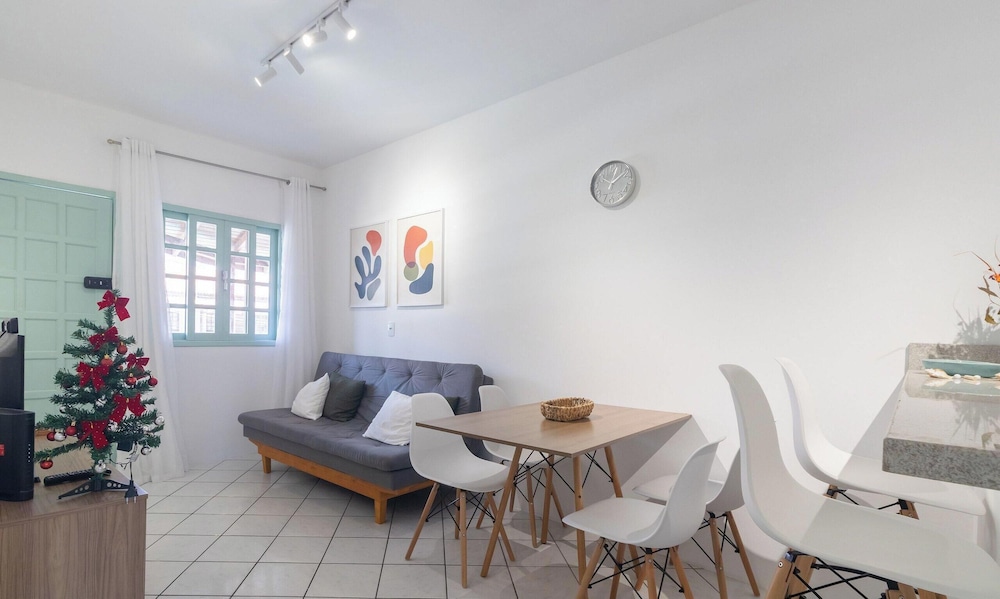 Apartment 2 Bedrooms 650 m From the Beach Ben0006
