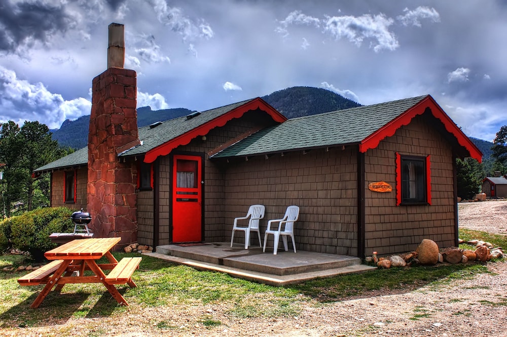Tiny Town Cabins - Property Image 7