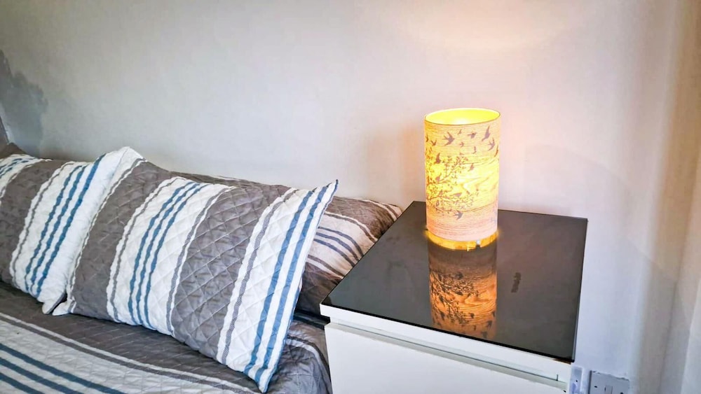 Cosy Affordable Near Central -up2 4 People/netflix