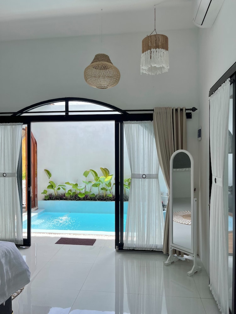 Villa Bale Tentrem Pamungkas