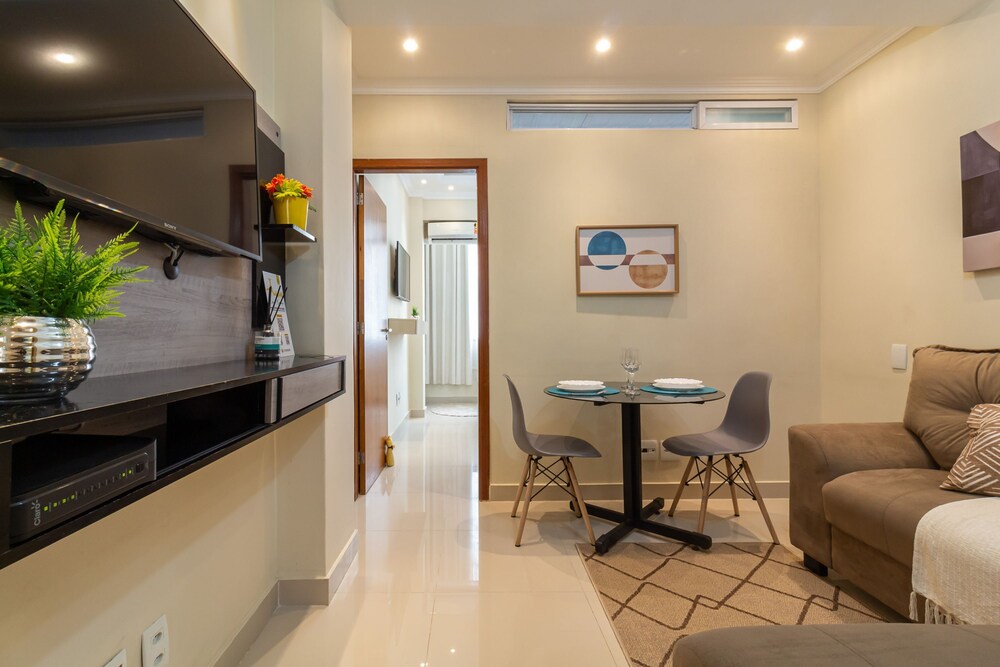 Cosy in Copacabana 7 Minutes From the Beach Fm211