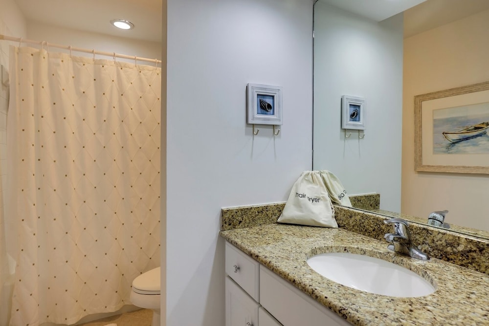 Hilton Head Retreat Gated Villa, Pets OK