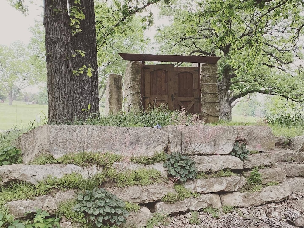 Lawrence Vacations - Circle S Ranch - Property Image 33