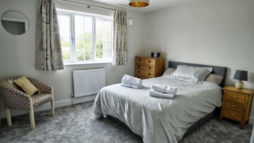 3Bd Gem In The Heart Of Barnetby Le Wold