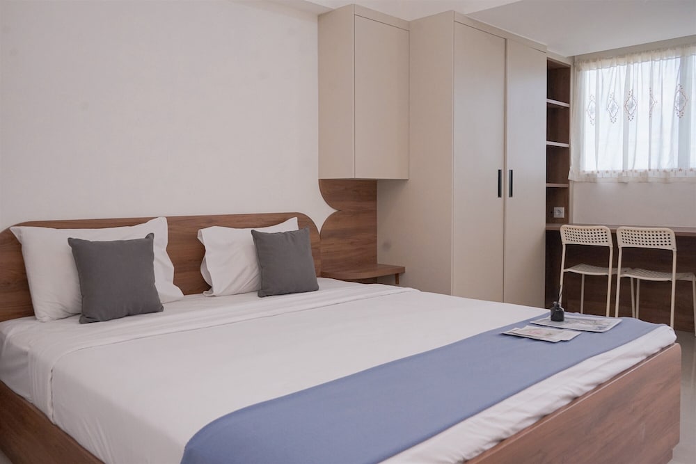 Brand New and Spacious Studio Room at Cisauk Point Apartment