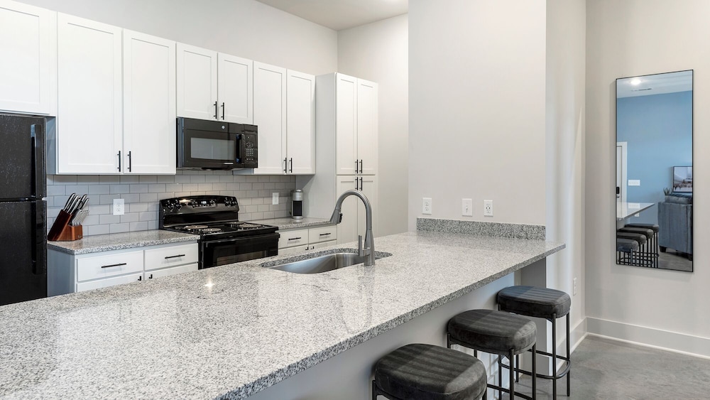 Landing Furnished Apartments - Northwest Charlotte