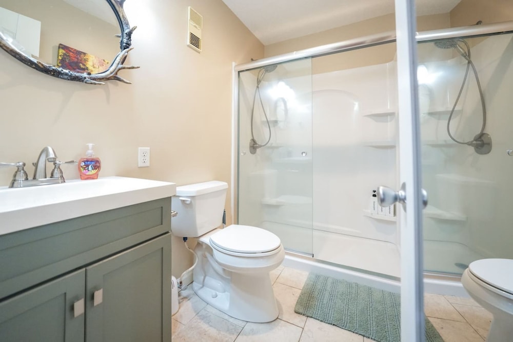 First Floor Studio Resort Access Portable AC
