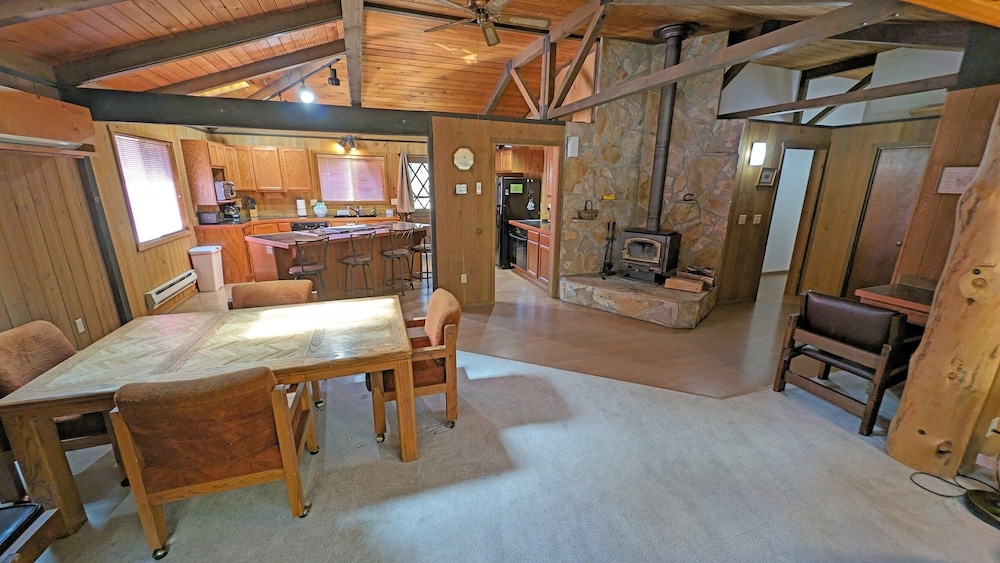 Bobcat 7 2 Bedroom Home