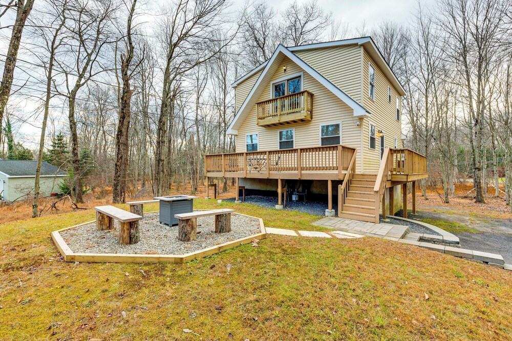 Arrowhead Lake Access & Fire Pit: Serene Cottage