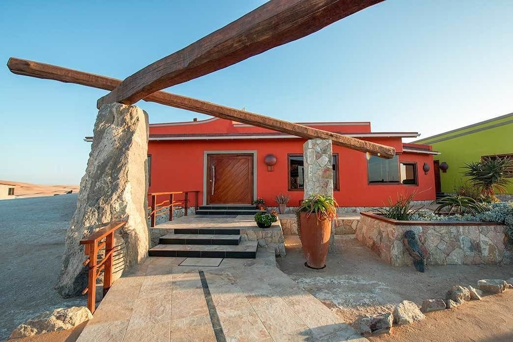 Desert Breeze Lodge