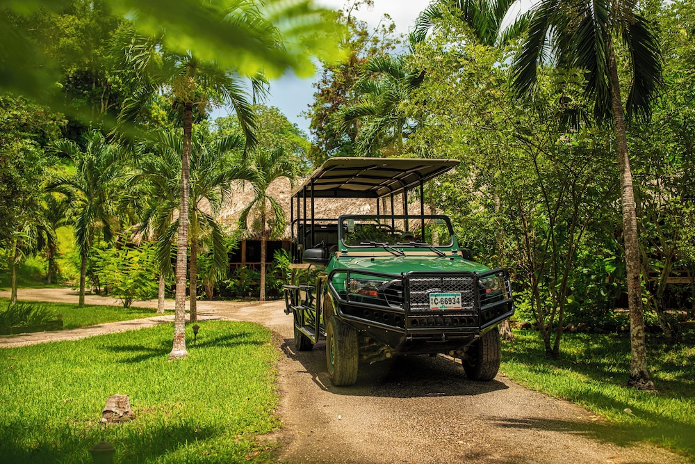 Chan Chich Lodge