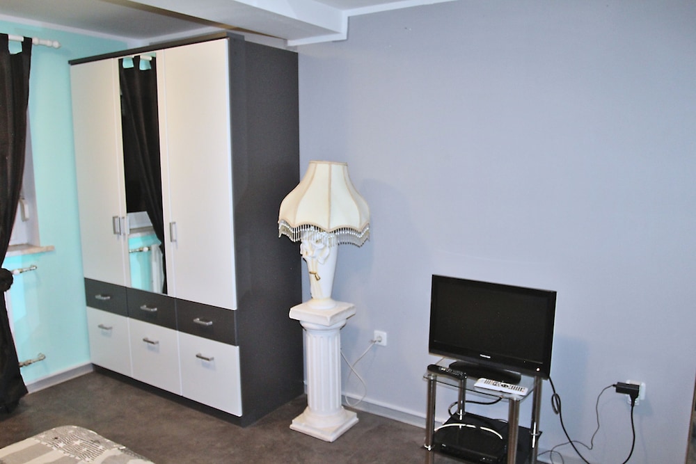 Photo 6