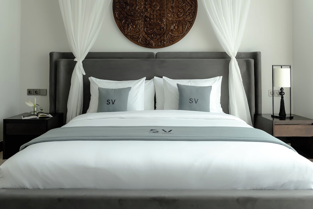 AMO Residences