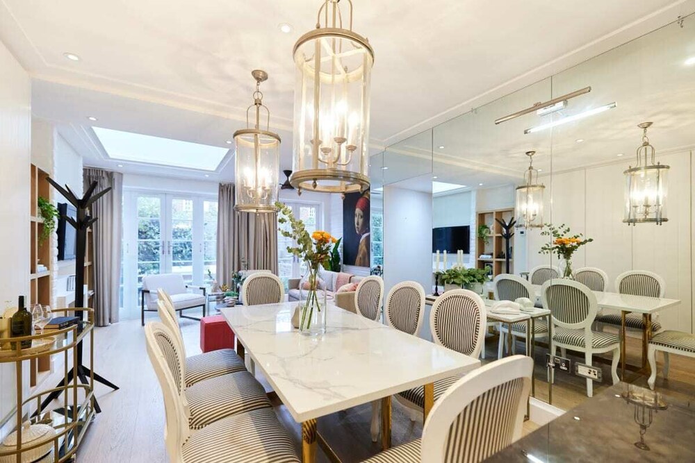 The St. Lukes Garden Place - Spacious 4bdr House With Garden and Terrace