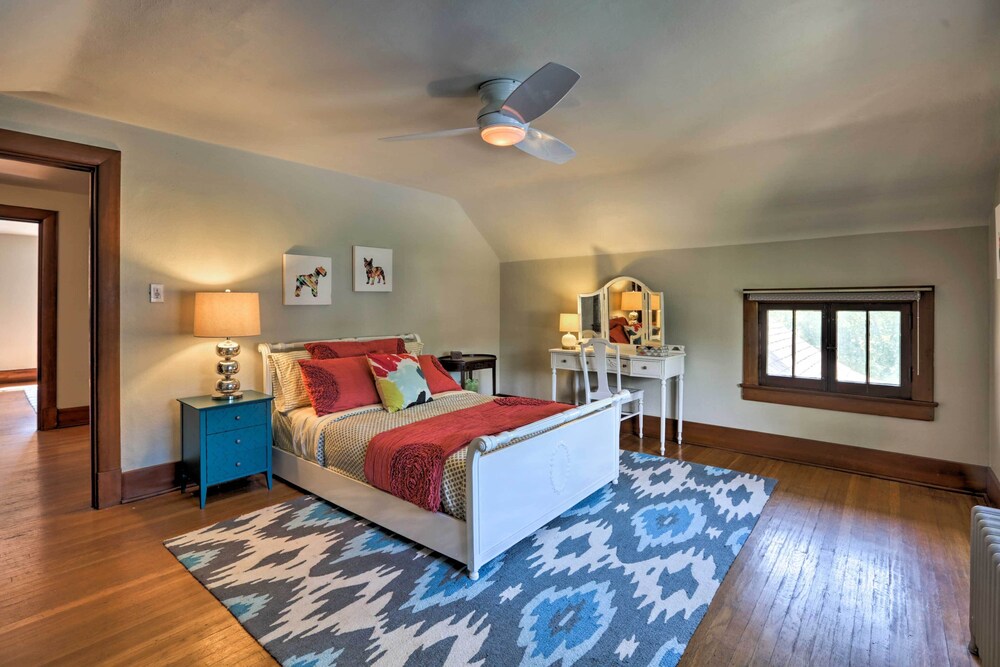 8 Mi to Kentucky Derby: Charming Louisville Gem view 4