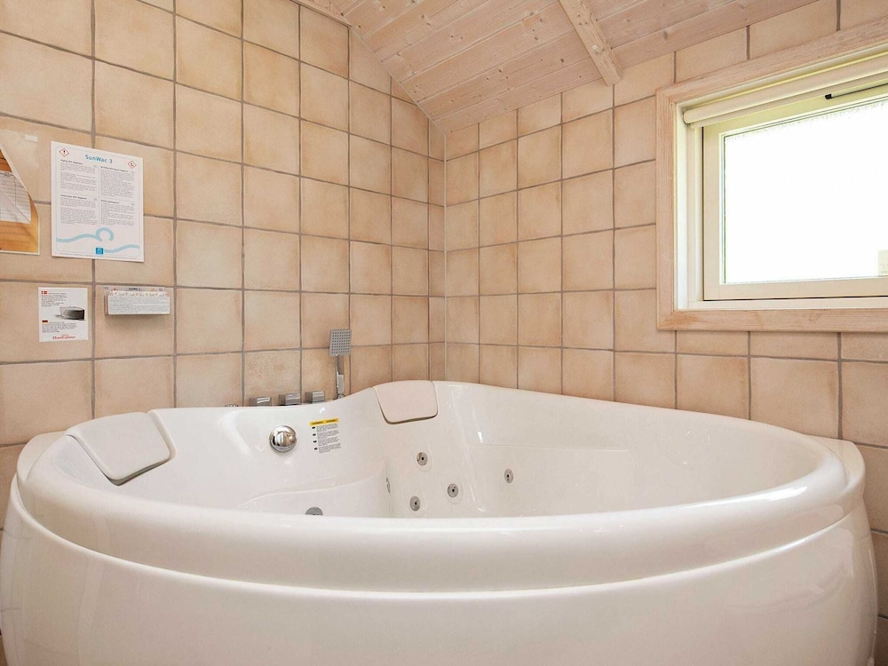 8 Person Holiday Home in Idestrup-by Traum view 3