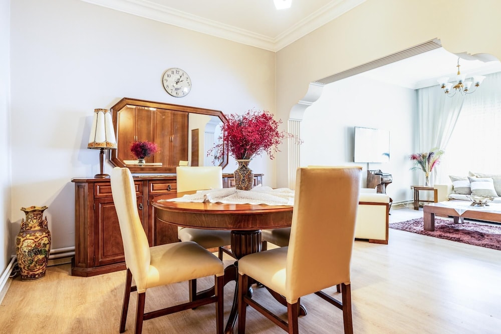 Tasteful Flat Near Moda Coast in Central Kadikoy