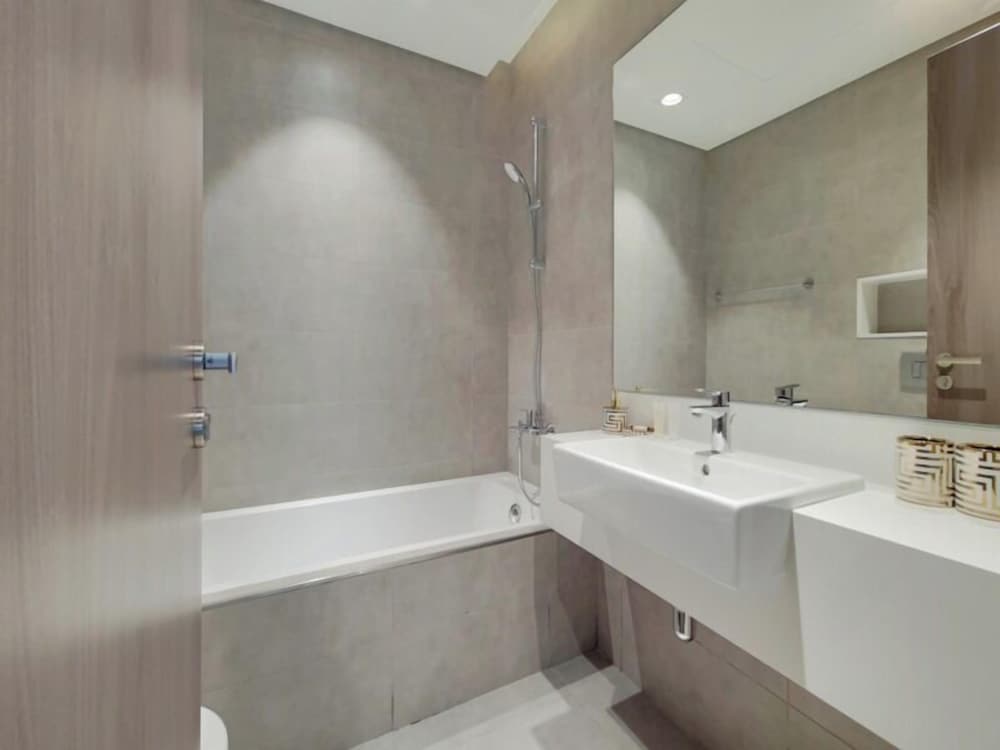 PVH | 1BR Lagoon View District One Residences