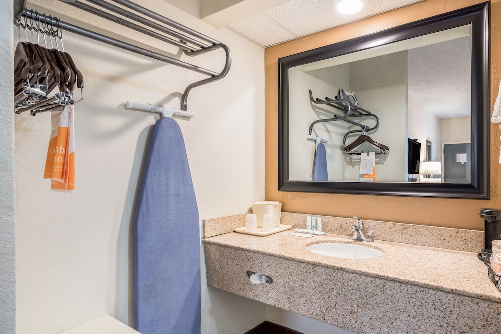 Quality Inn Johnson City near Downtown